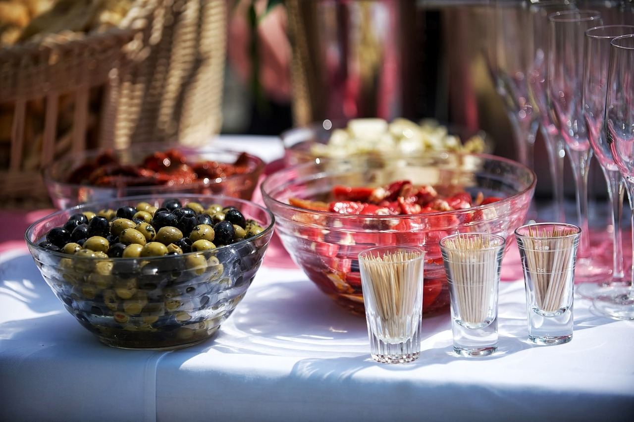 Catering Success: Navigating Restaurant Listing Sites in Ireland